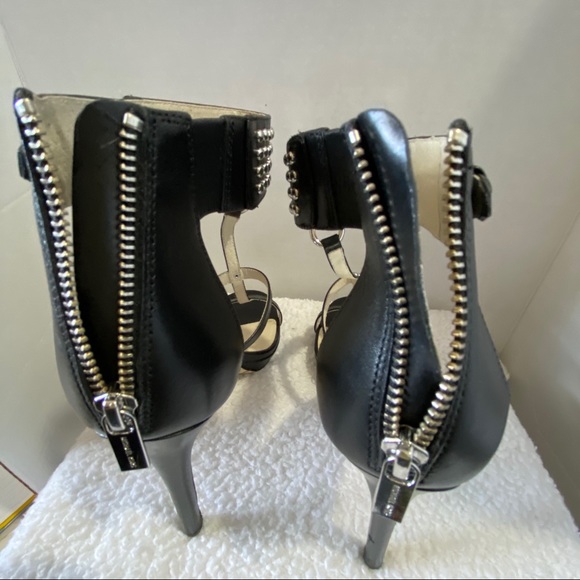 MICHAEL KORS STUDDED STILETTOS - Picture 3 of 11